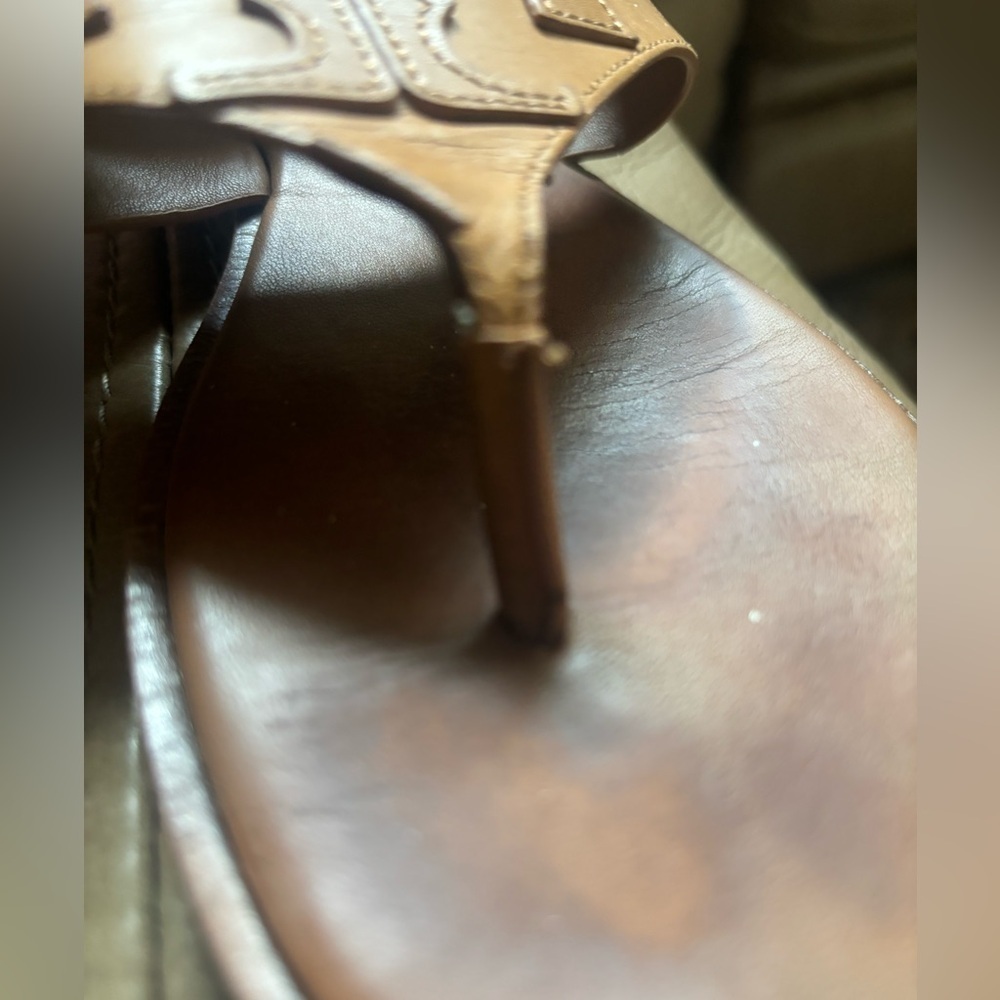 Tory Burch tan shoes - Picture 4 of 6